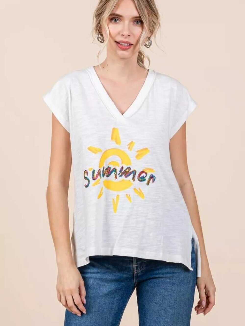 Sunny & Summer print top with a V-neck Sequined Summer